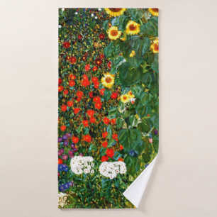 Garten mit Sonnenblumen von Gustav Klimt Badehandtuch