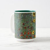 Garten mit Sonnenblumen von Gustav Klimt Zweifarbige Tasse (Vorderseite Links)
