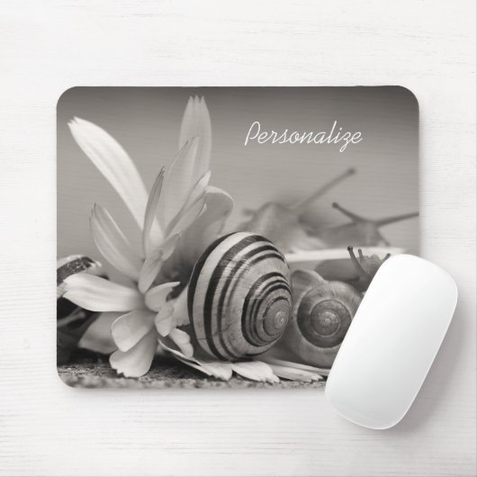 Garten-Schnecken auf Gänseblümchen-Blume mit Namen Mousepad (Mit Mouse)