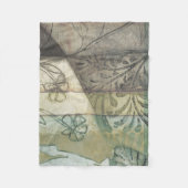 Gartenanlage mit Blätter, Blume und Gras Fleecedecke (Vorderseite)