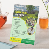 Gartenarbeit auf dem Rasen - Schild (In Situ)