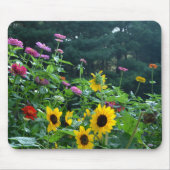 Gartenblick - Sonnenblumen, Gänseblumen, Kosmos Mousepad (Vorne)