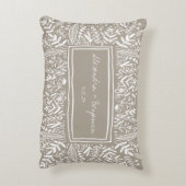 Gartenflorale an der Grenze Personalisierte Hochze Dekokissen (Rückseite(Vertikal))