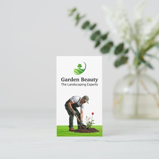Gartenpflanzende Blume | Landschaftslogo Visitenkarte (Stehend Vorderseite)