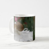 Gartenschnecke und Tasse (Vorderseite Links)