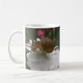 Gartenschnecke und Tasse (Links)