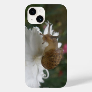 GartenSchnecke und weiße Nelke Case-Mate iPhone 14 Hülle
