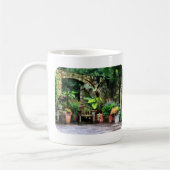 Gartensitzplatz im Regen Kaffeetasse (Links)