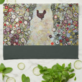 Gartenweg mit Hühnern, Gustav Klimt, Jugendstil Handtuch (Gefaltet)