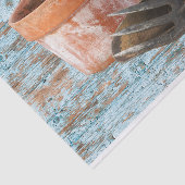 Gartenwerkzeug und Verwitterungsbrett Seidenpapier (Ausschnitt)