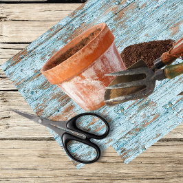 Gartenwerkzeug und Verwitterungsbrett Seidenpapier