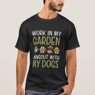 Gärtner arbeitet in meinem Garten, hängt mit meine T-Shirt