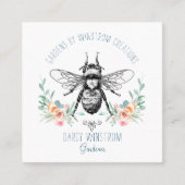 Gärtner handgezogene Honigbiene und Blütenblätter Quadratische Visitenkarte (Vorderseite)