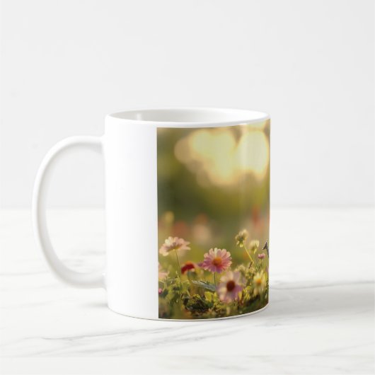 Gärtner in einer Blume Kaffeetasse (Links)