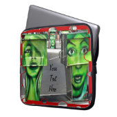 Gaspumpen Laptopschutzhülle (Vorderseite Links)