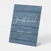 Gästebuch Blue Rustic Wood Signature Script Sockelschild (Vorderseite)