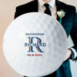 Gastgeschenk Hochzeit für den benutzerdefinierten  Golfball<br><div class="desc">Dieser einzigartige Golfball ist als Geschenk für Ihre Trauzeugen konzipiert. Verfügt über ein einzigartiges Layout des Monogramms - sehen Sie genau hin und Sie werden drei Farben sehen, was ihm das Gefühl der Tiefe gibt. Personalisiert zusätzlich mit seinem Vornamen. Der Text lautet "Trauzeuge" zusammen mit dem Veranstaltungsdatum. Spaß, ihm dafür...</div>