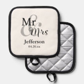 Gastgeschenk Hochzeit mit Name und Datum Topflappen (Vorderseite/Rückseite)