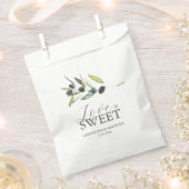 Gastgeschenk Hochzeit Taschen Liebe ist süßes Oliv Geschenktütchen (Ausgeschnitten)