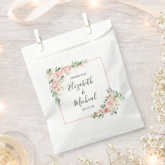 Gastgeschenk Hochzeiten mit rosa Rosen Geschenktütchen (Ausgeschnitten)