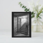 Gated Entry Postkarte (Stehend Vorderseite)