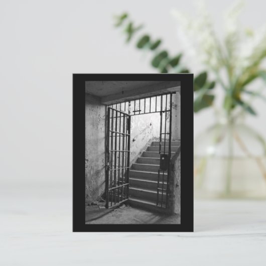 Gated Entry Postkarte (Stehend Vorderseite)