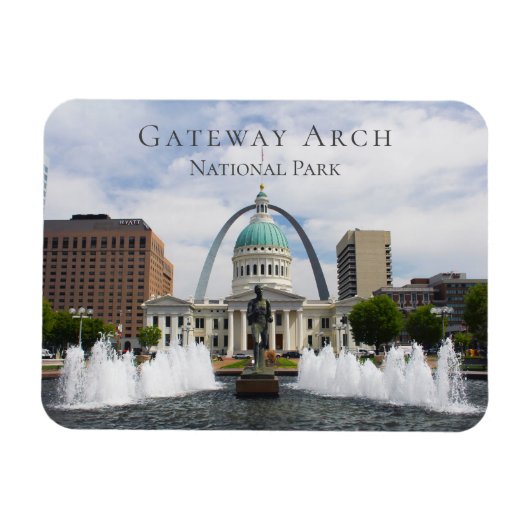 Gateway Arch, Old Courthouse, Runner, St. Louis Magnet (Horizontal)