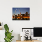 Gateway Arch St. Louis Mississippi bei Nacht Poster (Heimbüro)