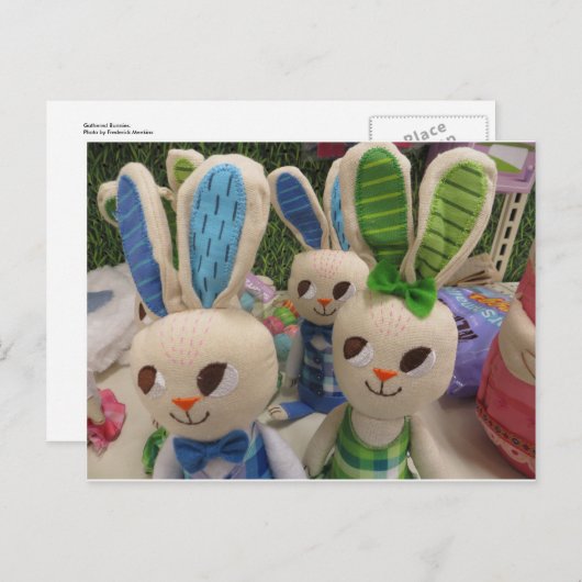 Gathered Bunnies Postkarte (Vorne/Hinten)