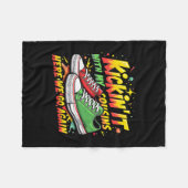 Gathering Trip Kickin’ It With The Kins Black Fami Fleecedecke (Vorderseite (Horizontal))