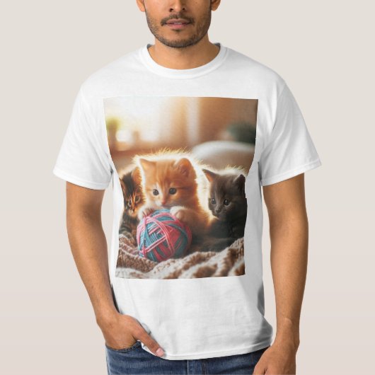 Gatitos jugando T-Shirt (Vorderseite)