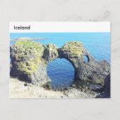 Gatklettur Stone Arch, Arnarstapi, Island Postkarte (Vorderseite)