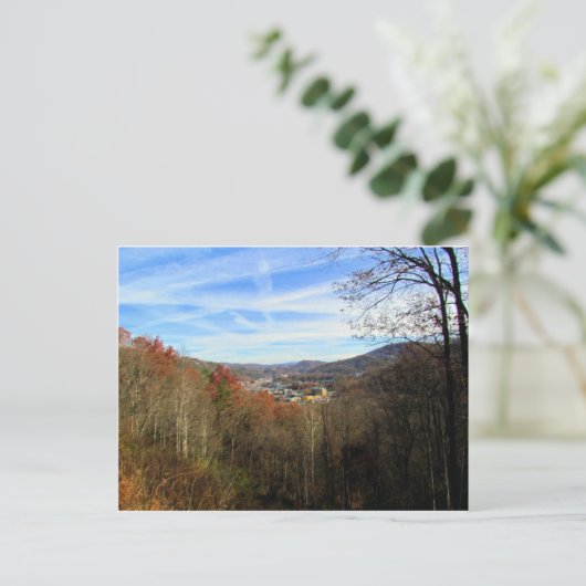 GatlinBurg in der Ferne Postkarte (Stehend Vorderseite)