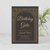 Gatsby Art Deco Roaring 20er Jahre Elegant Gold Ge Einladung (Stehend Vorderseite)
