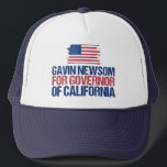 Gavin Newsom für die Wahl zum Gouverneur von Kalif Truckerkappe<br><div class="desc">Stimmen Sie für die Wiederwahl des Demokraten Gavin Newsom als Gouverneur von Kalifornien bei den Zwischenwahlen 2022. Demokratisches Party Amerikanischer Flaggenhut für einen Kalifornier.</div>