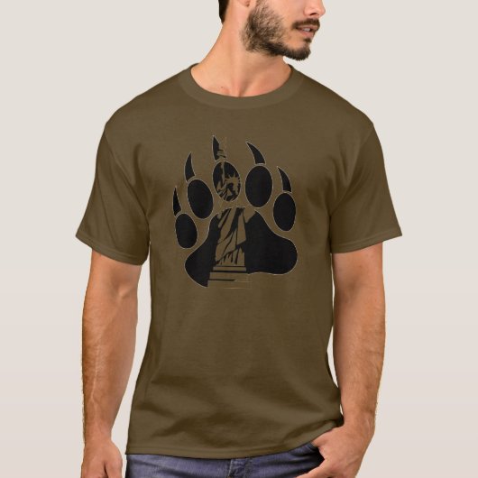 Gay Bear Pride NYC Bear Bear Paw und die Freiheit T-Shirt (Vorderseite)