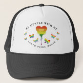 Gay LGBTQ Pride Month Rainbow Heart Butterfells Truckerkappe (Vorderseite)