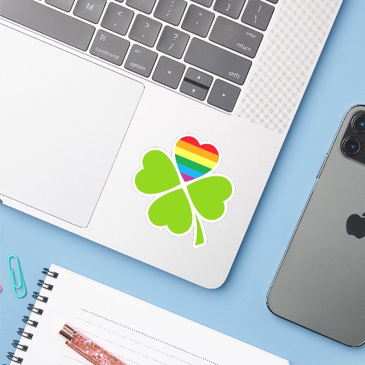Gay Lucky Clover Aufkleber (Laptop mit iPhone)