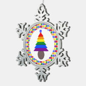 Gay Men Rainbow Christmas Tree und Presents Schneeflocken Zinn-Ornament (Rechts)