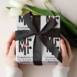 Gay Mr. and Mr. Bold Personalisiert Modern Wedding Geschenkpapier<br><div class="desc">Mr. und Mr. Gay Wedding Geschenkpapier .. perfekt für die beiden Bräuche .. mister und mister kühnen Schriftart mit Herzstück Details in rot und schwarz aus Ricaso</div>