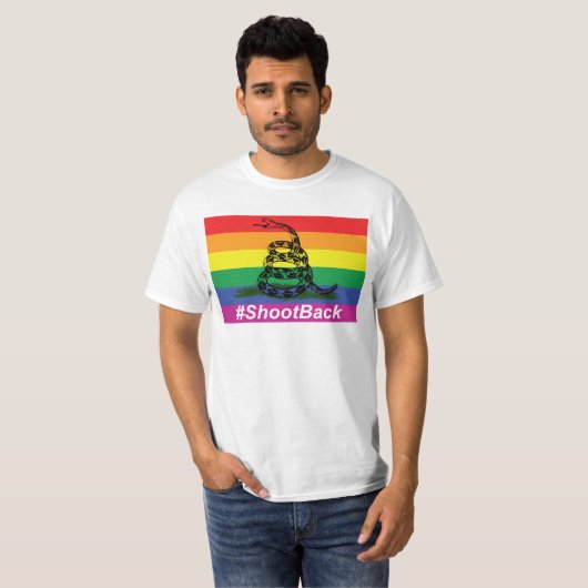 Gay Pride Gadsen Klapperschlangen-Flaggen-Trieb T-Shirt (Vorne ganz)