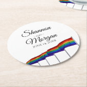 Gay Pride Rainbow Flags LGBTQ Hochzeit Runder Pappuntersetzer (Angewinkelt)