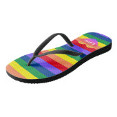 Gay Pride Rainbow Heart LGBTQ Gleichstellung Badesandalen (Schrägansicht)