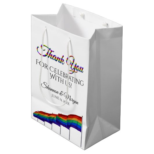Gay Pride Rainbow Wedding Vielen Dank für Ihr Gesc Mittlere Geschenktüte (Vorderseite Schrägansicht)