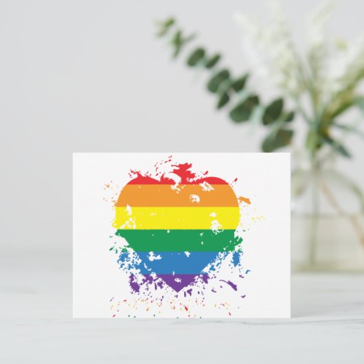 Gay Pride-Regenbogen-Flaggenherz Ankündigungspostkarte (Stehend Vorderseite)