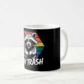 Gay Trash Raccoon LGBTQ Prix Vintag Kaffeetasse (VorderseiteRechts)