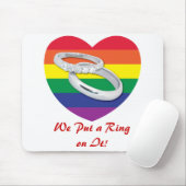 Gay Wedding setzt einen Ring auf Mousepad (Mit Mouse)