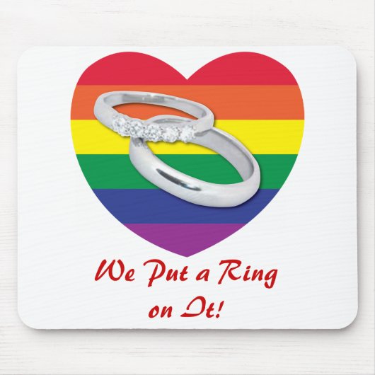 Gay Wedding setzt einen Ring auf Mousepad (Vorne)