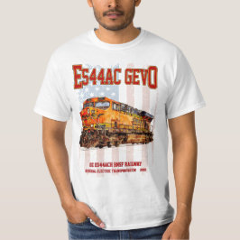 GE ES44AC GEVO Locomotive und amerikanische Flagge T-Shirt