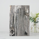 Gealterte hölzerne Zaunaufgabe von der rustikalen Briefpapier (Stehend Vorderseite)